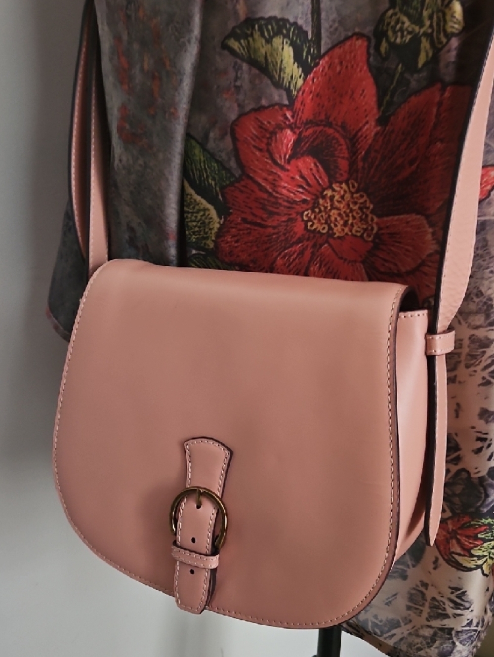 Sam Edelman Hallie Leather Crossbody Saddle Bag.